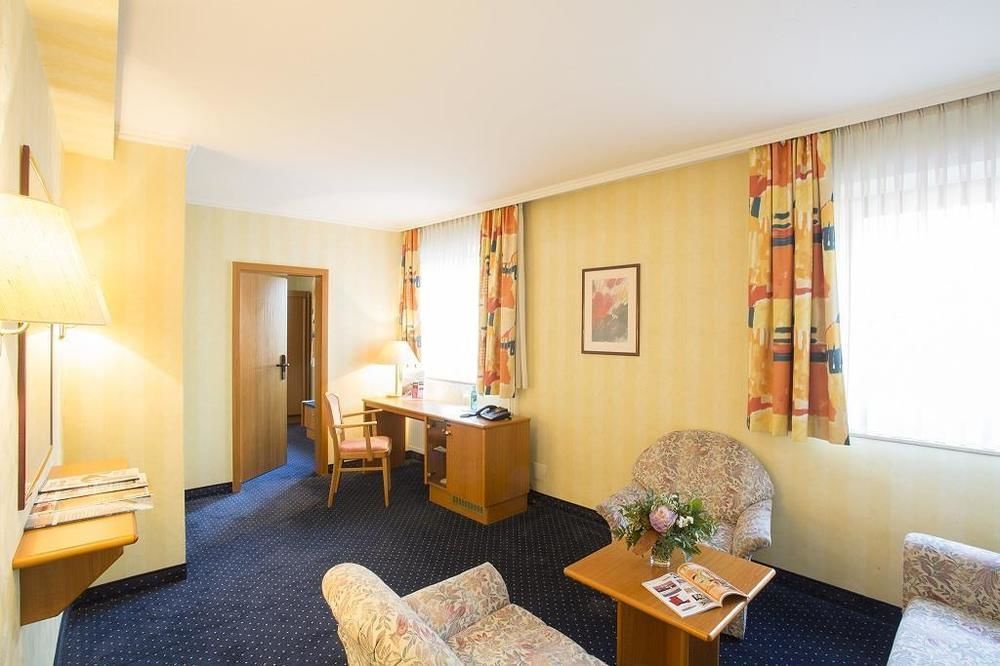 Trip Inn Hotel Frankfurt Airport Rüsselsheim Exterior foto