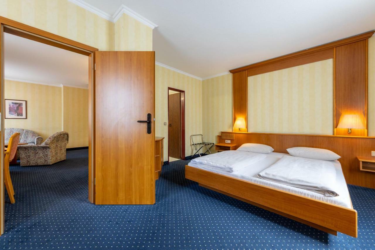 Trip Inn Hotel Frankfurt Airport Rüsselsheim Exterior foto